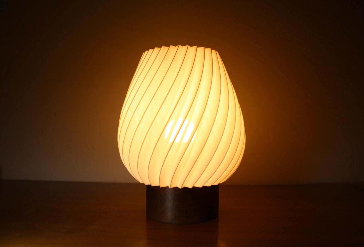 Hazel - Home Decor Luxury Lamp | Rivelle - Stratified 3D