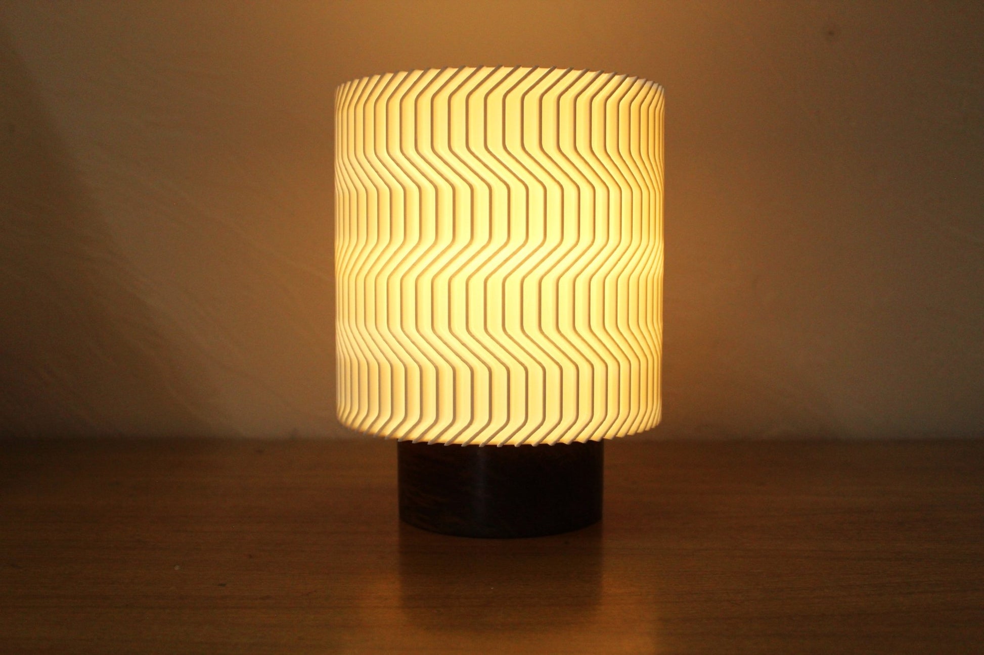 Wavy - Home Decor Luxury Lamp | Rivelle - Stratified 3D
